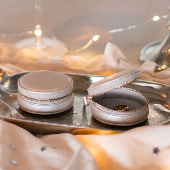 Silver Jewelry Pouch | Samara - Picture 4 of 4